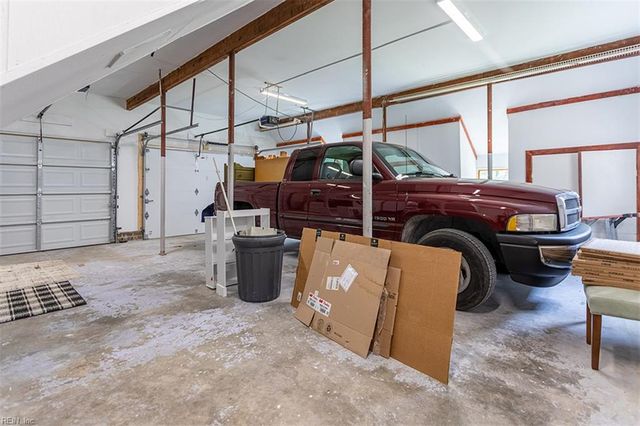 205 Shackleford RD, Yorktown, VA 23693