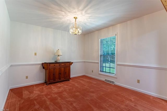 205 Shackleford RD, Yorktown, VA 23693