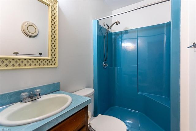 205 Shackleford RD, Yorktown, VA 23693