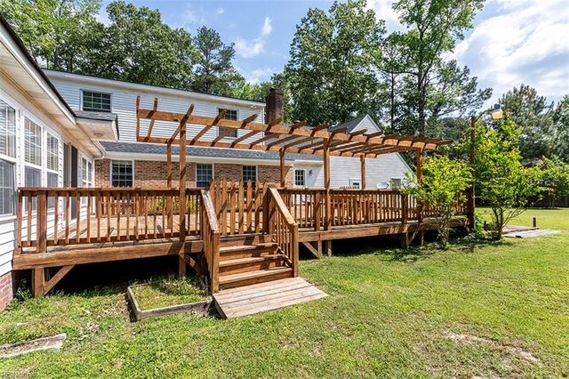205 Shackleford RD, Yorktown, VA 23693