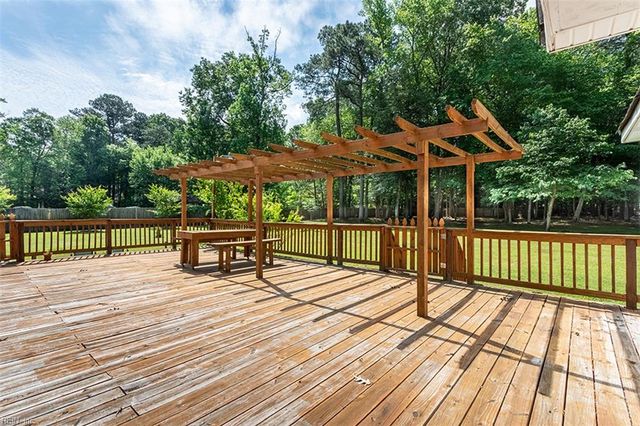 205 Shackleford RD, Yorktown, VA 23693