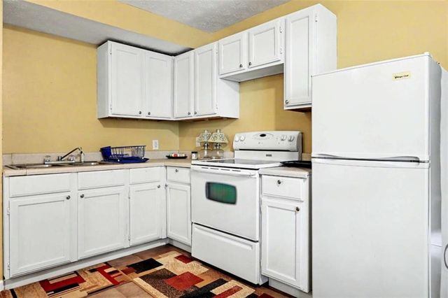 4353 Flat Stone Lane, Snellville, GA 30039