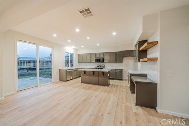 14369 Tradewinds Place, Moreno Valley, CA 92555