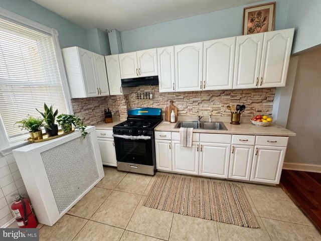 6320 KINGSESSING AVE, Philadelphia, PA 19142