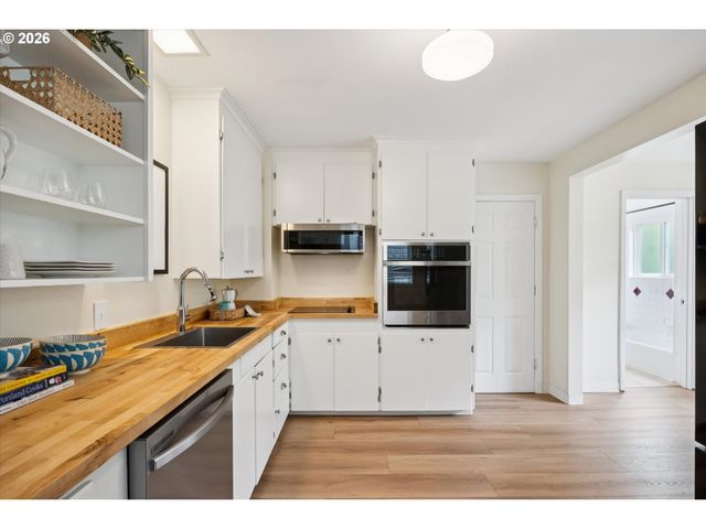 1307 Se 37TH Ave, Portland, OR 97214