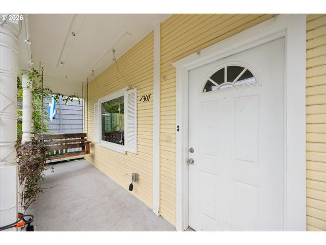 1307 Se 37TH Ave, Portland, OR 97214