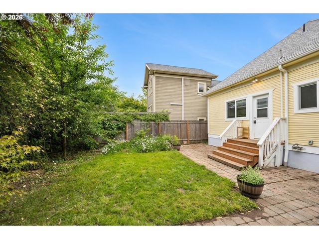 1307 Se 37TH Ave, Portland, OR 97214