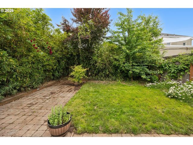 1307 Se 37TH Ave, Portland, OR 97214