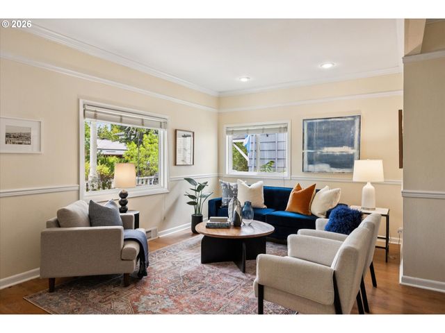 1307 Se 37TH Ave, Portland, OR 97214