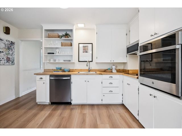 1307 Se 37TH Ave, Portland, OR 97214