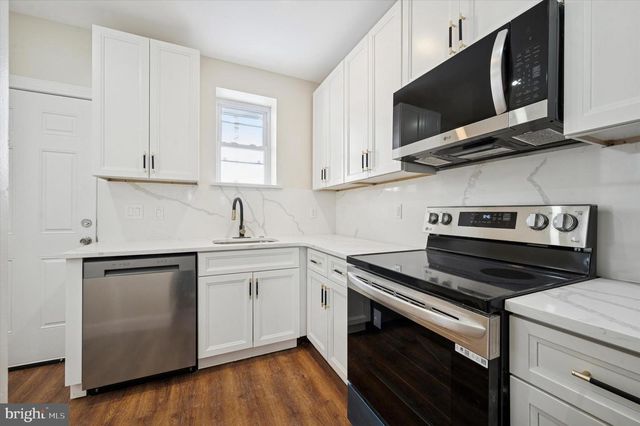 5637 RODMAN ST, Philadelphia, PA 19143