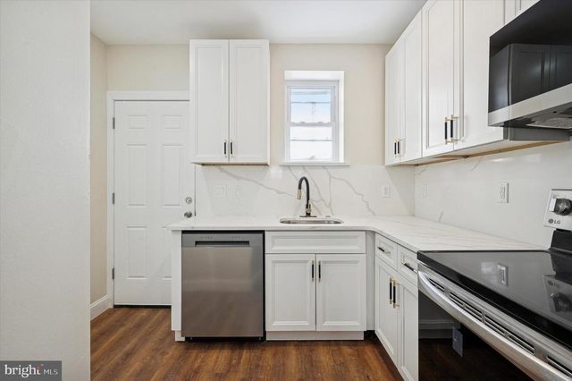 5637 RODMAN ST, Philadelphia, PA 19143