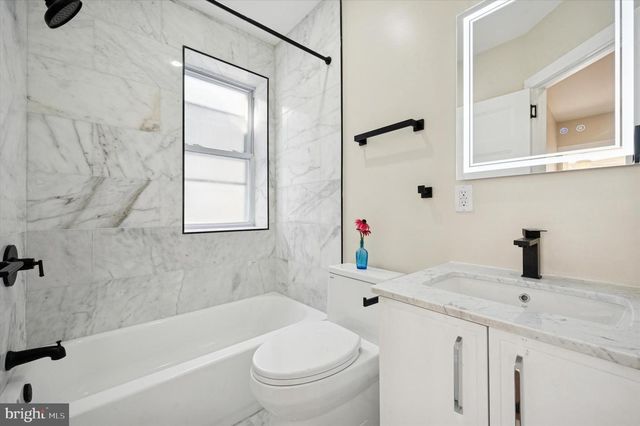 5637 RODMAN ST, Philadelphia, PA 19143