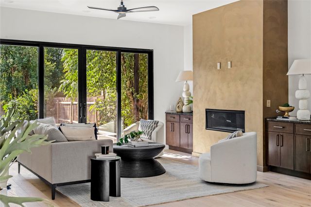 705 E 50th ST, Austin, TX 78751