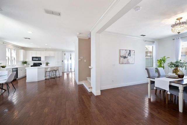 341 Anjou Cir, Sacramento, CA 95835