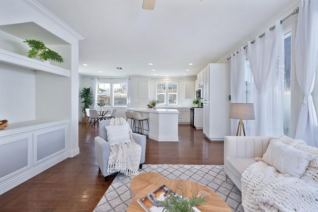 341 Anjou Cir, Sacramento, CA 95835