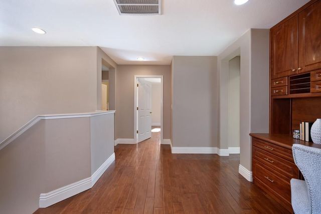 341 Anjou Cir, Sacramento, CA 95835