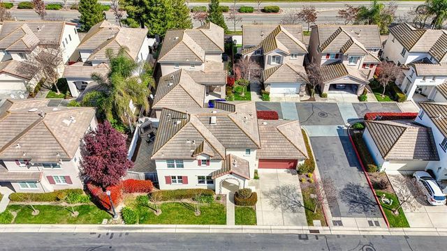 341 Anjou Cir, Sacramento, CA 95835