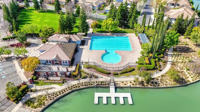 341 Anjou Cir, Sacramento, CA 95835