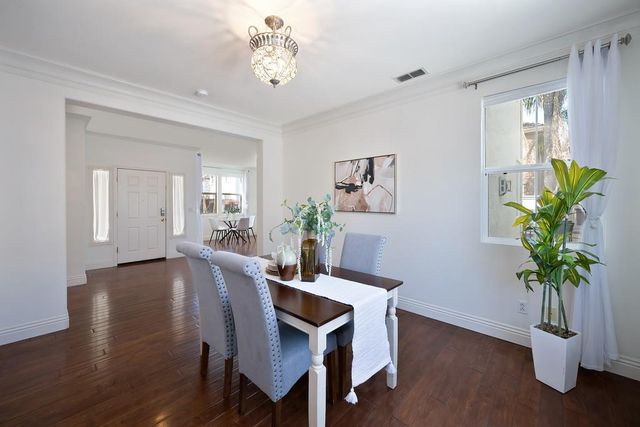 341 Anjou Cir, Sacramento, CA 95835