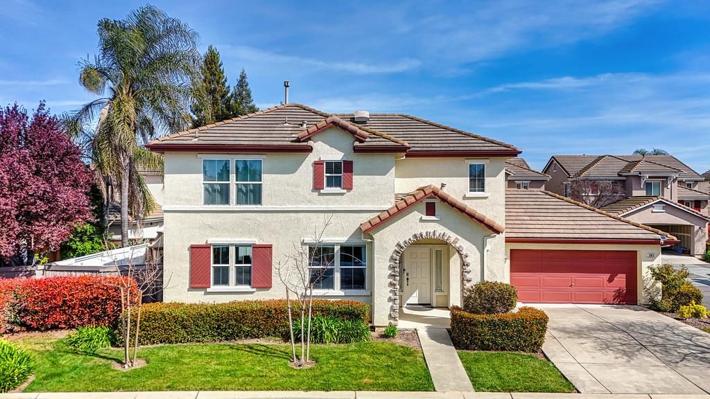 341 Anjou Cir, Sacramento, CA 95835