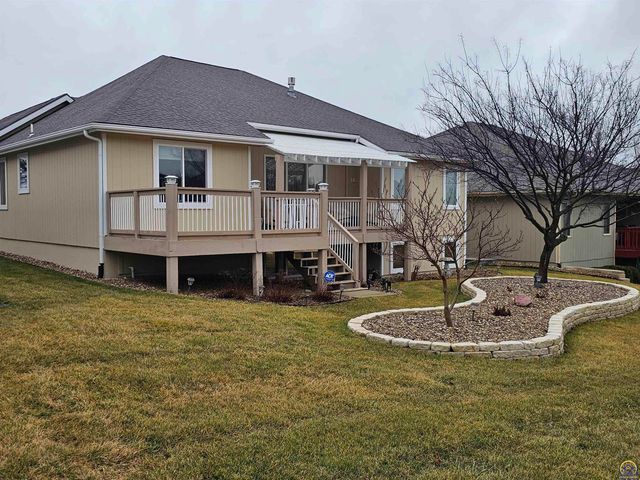 2809 SW Tallgrass DR, Topeka, KS 66614