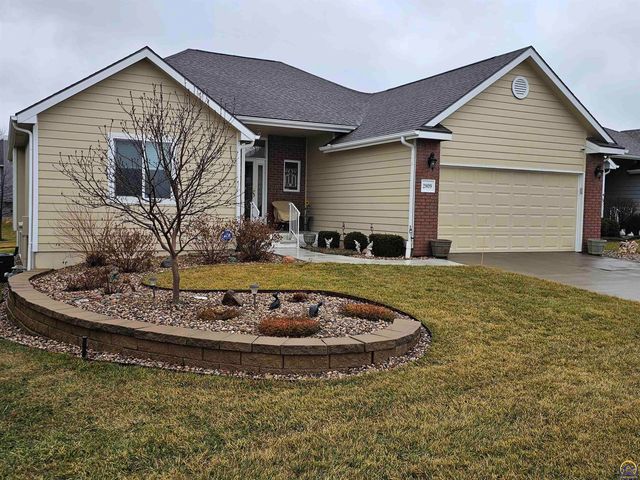 2809 SW Tallgrass DR, Topeka, KS 66614