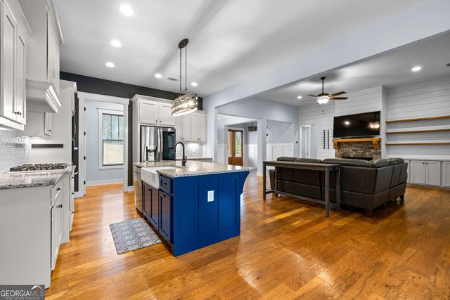 180 Lawshe Farm Drive, Senoia, GA 30276