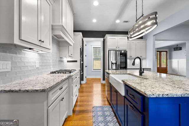 180 Lawshe Farm Drive, Senoia, GA 30276