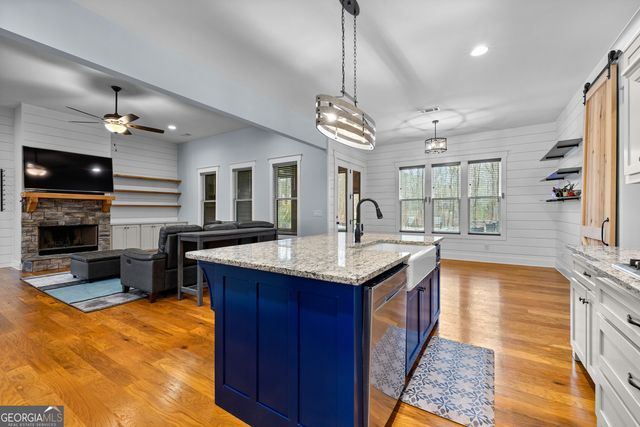 180 Lawshe Farm Drive, Senoia, GA 30276