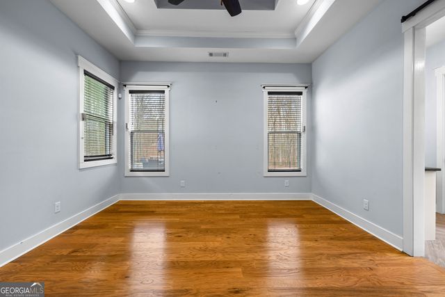 180 Lawshe Farm Drive, Senoia, GA 30276