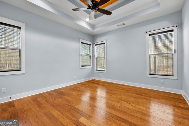 180 Lawshe Farm Drive, Senoia, GA 30276