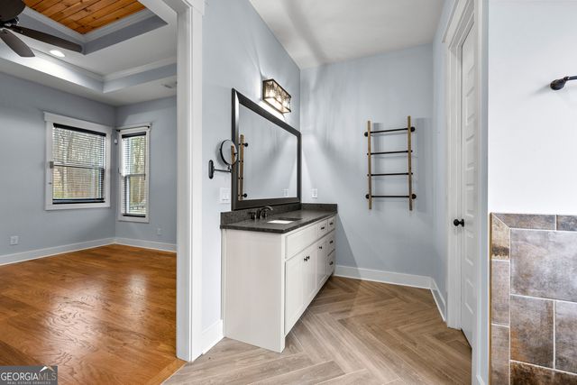 180 Lawshe Farm Drive, Senoia, GA 30276