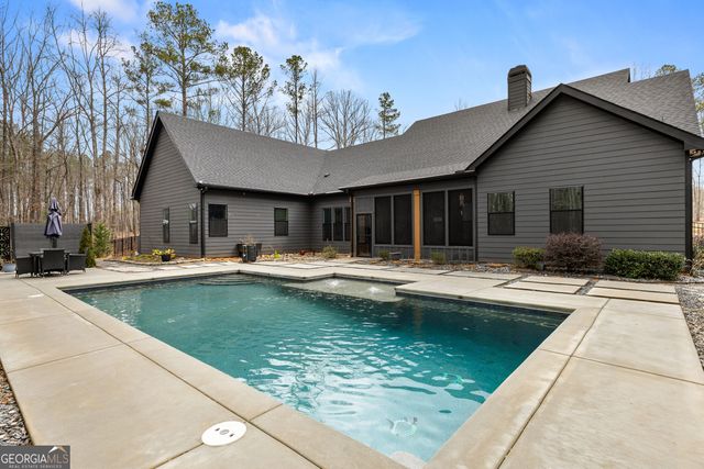 180 Lawshe Farm Drive, Senoia, GA 30276