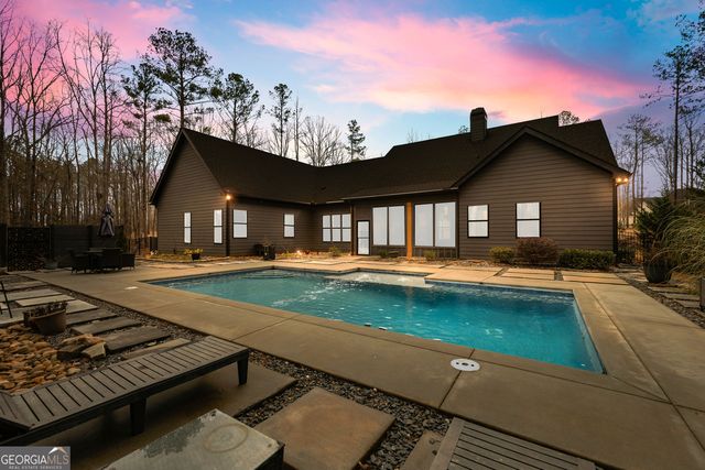 180 Lawshe Farm Drive, Senoia, GA 30276