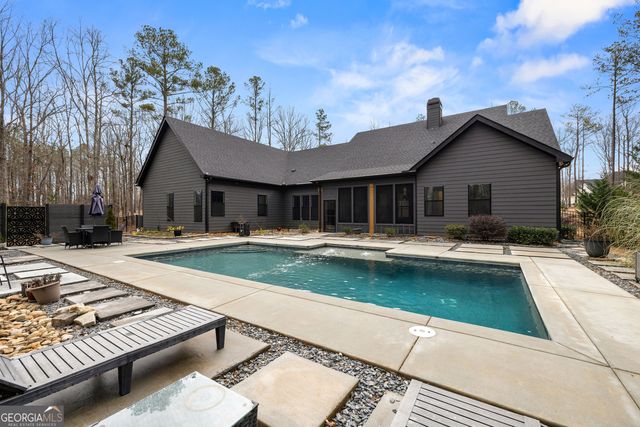 180 Lawshe Farm Drive, Senoia, GA 30276