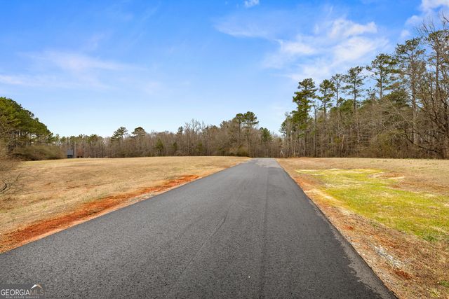 180 Lawshe Farm Drive, Senoia, GA 30276