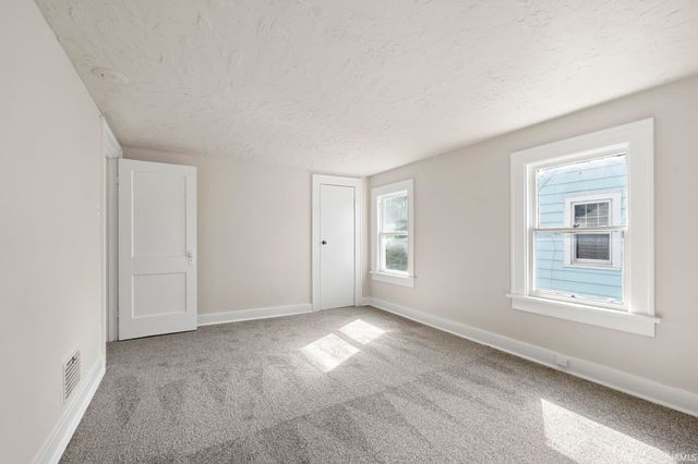 1206 N Anthony Boulevard, Fort Wayne, IN 46805