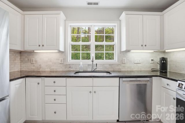 9026 Saint Pierre Lane, Charlotte, NC 28277