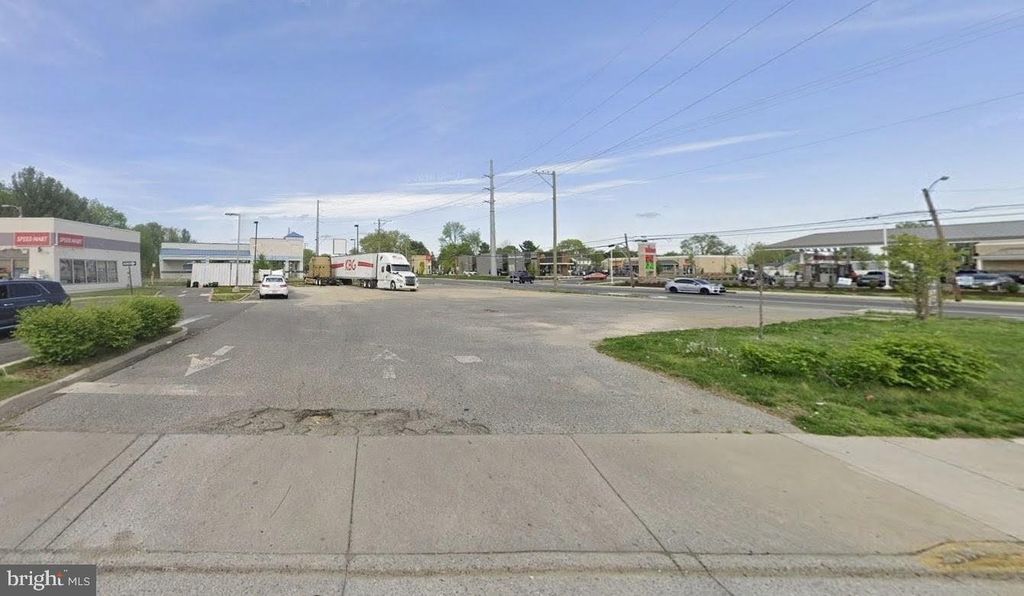 135 E MAIN ST, PENNS GROVE, NJ 08069 — photo 2