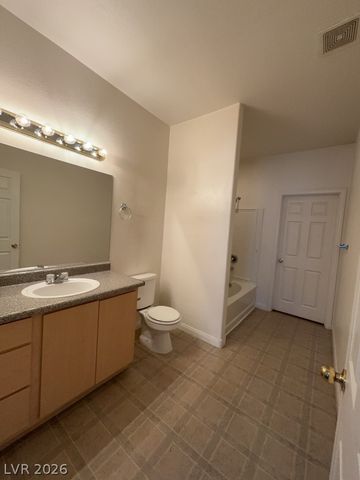 4915 East Russell Road 180, Las Vegas, NV 89120