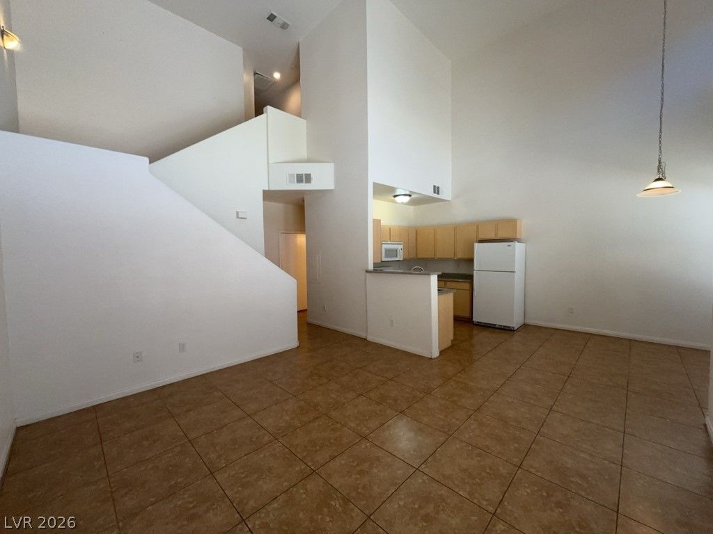 4915 East Russell Road 180, Las Vegas, NV 89120