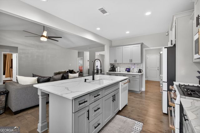 8624 St Andrews Parkway, Winston, GA 30187