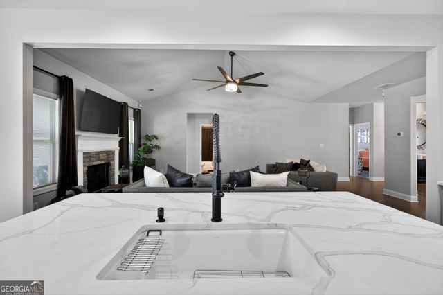 8624 St Andrews Parkway, Winston, GA 30187