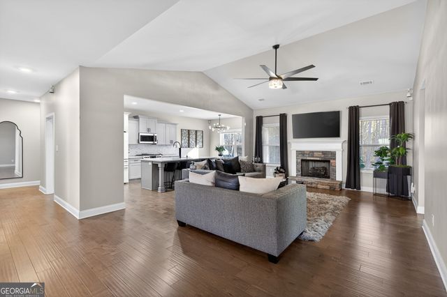 8624 St Andrews Parkway, Winston, GA 30187