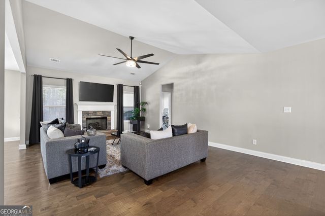 8624 St Andrews Parkway, Winston, GA 30187