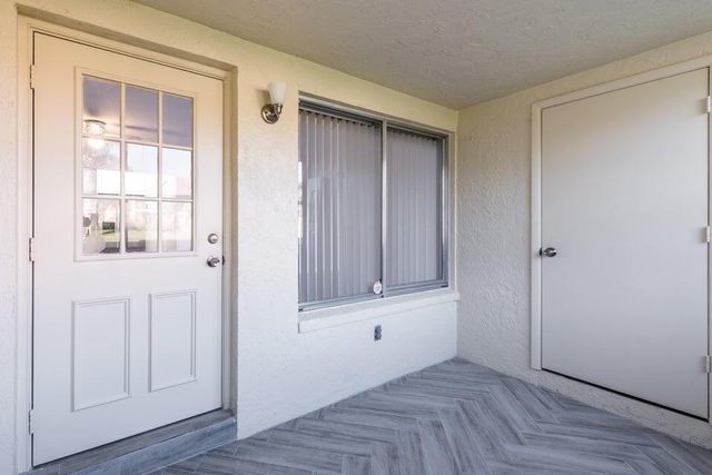 4765 Sable Pine Circle B1, West Palm Beach, FL 33417