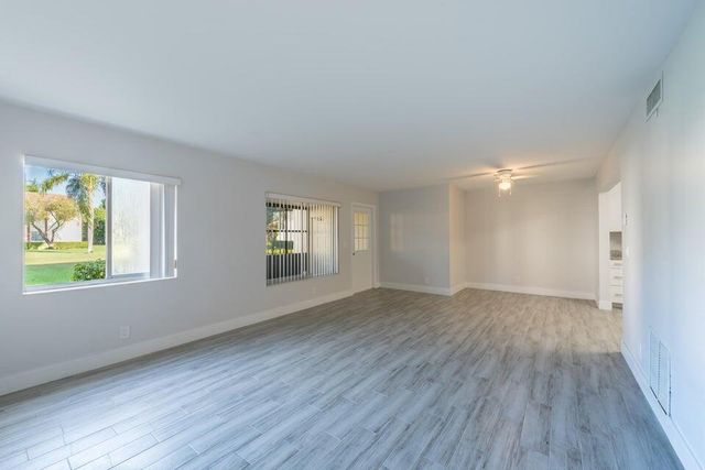 4765 Sable Pine Circle B1, West Palm Beach, FL 33417
