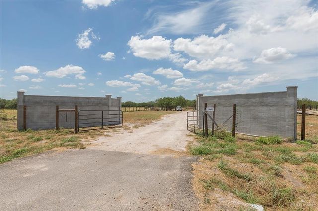 18611 Villa Hermosa Drive, Penitas, TX 78572