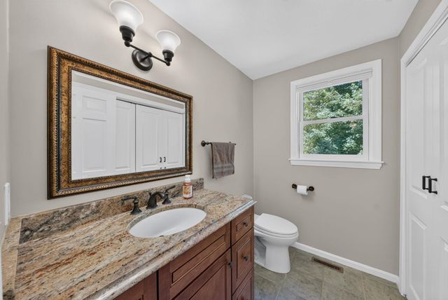 23 Merrymeeting Drive, Merrimack, NH 03054